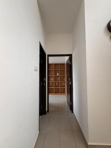 Rumah Teres 1-Tingkat untuk Dijual di Sepang (Selangor) - Yantie Qaleesya - Corridor - PropertyGuru.com.my