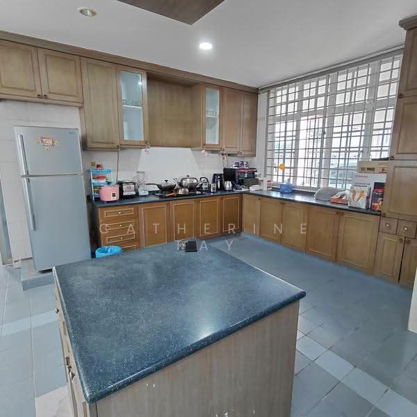 Bungalow House for Sale in Taman Bukit Tiram (Ulu Tiram) - Catherine Tay - PropertyGuru.com.my