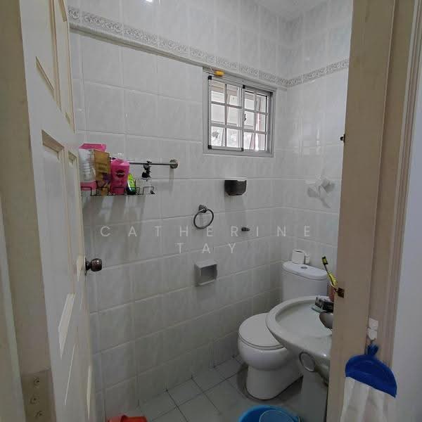 Bungalow House for Sale in Taman Bukit Tiram (Ulu Tiram) - Catherine Tay - Bathroom - PropertyGuru.com.my