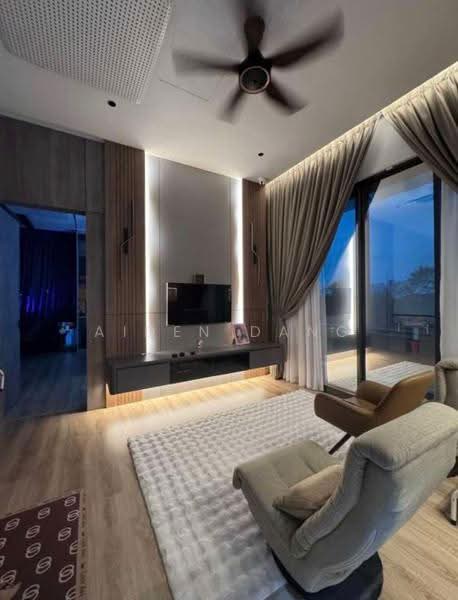 Semi-Detached House for Sale in Diamond City (Semenyih) - Aiden Dang - Living Room - PropertyGuru.com.my