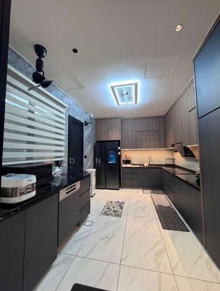Semi-Detached House for Sale in Diamond City (Semenyih) - Aiden Dang - Kitchen - PropertyGuru.com.my