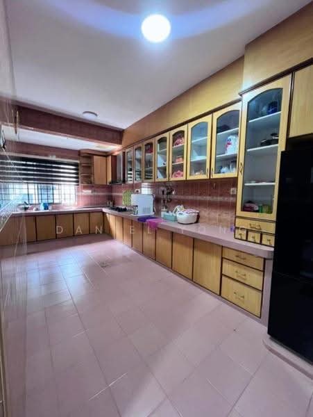 2-storey Terraced House for Sale in Bandar Putra Kulai (Kulai) - Daniel Yong - Kitchen - PropertyGuru.com.my