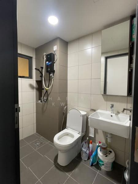 Service Residence for Rent at D'Quince Residences - Shareen Kwan - Bathroom - PropertyGuru.com.my
