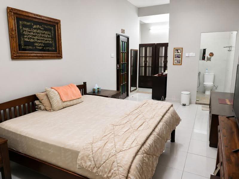 Rumah Teres 1-Tingkat untuk Dijual di Taman Panglima (Telok Panglima Garang) - Abd Hakeem Abd Jalil - Bedroom - PropertyGuru.com.my