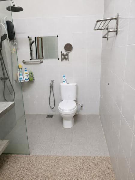 Rumah Teres 1-Tingkat untuk Dijual di Taman Panglima (Telok Panglima Garang) - Abd Hakeem Abd Jalil - Bathroom - PropertyGuru.com.my