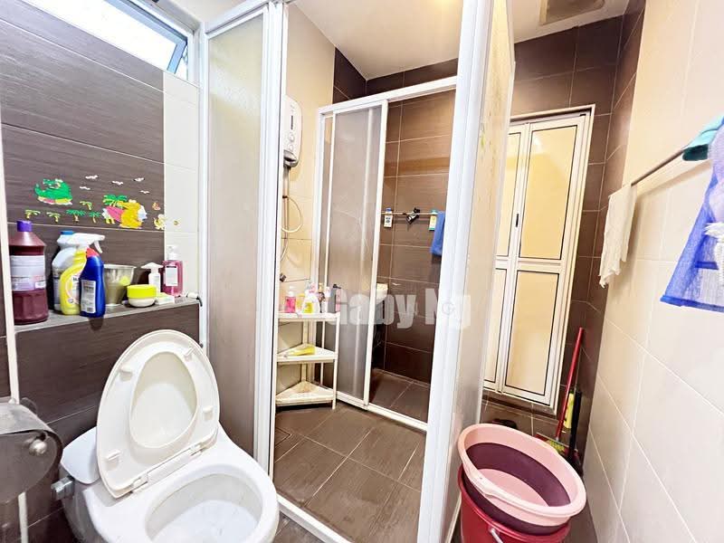 Rumah Teres 2-Tingkat untuk Dijual di Taman Desa Aman (Cheras) - Gaby Ng - Bathroom - PropertyGuru.com.my