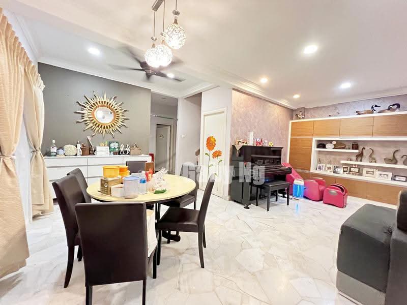 Rumah Teres 2-Tingkat untuk Dijual di Taman Desa Aman (Cheras) - Gaby Ng - Living Room - PropertyGuru.com.my