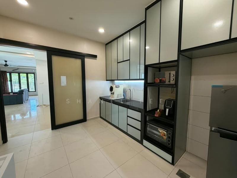 2-storey Terraced House for Sale in Bandar Seri Impian (Kluang) - Shanel Tee - Kitchen - PropertyGuru.com.my