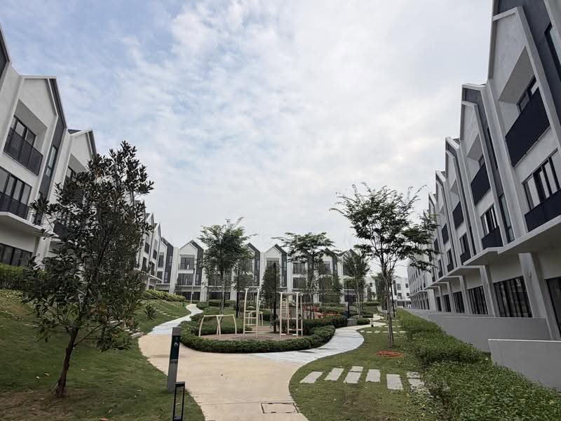 Townhouse for Rent in Petaling (Selangor) - May Chang - Exterior - PropertyGuru.com.my