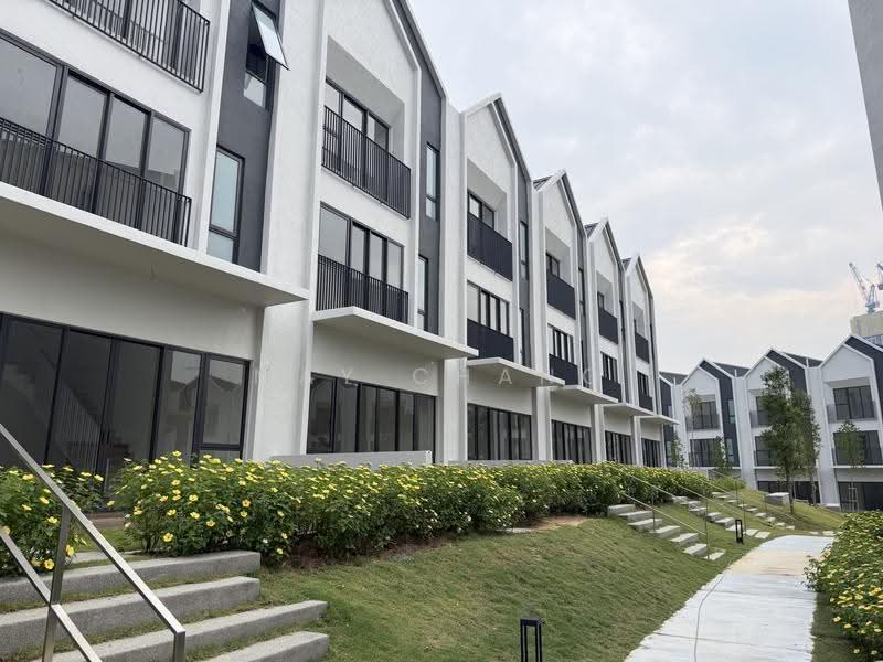 Townhouse for Rent in Petaling (Selangor) - May Chang - Exterior - PropertyGuru.com.my
