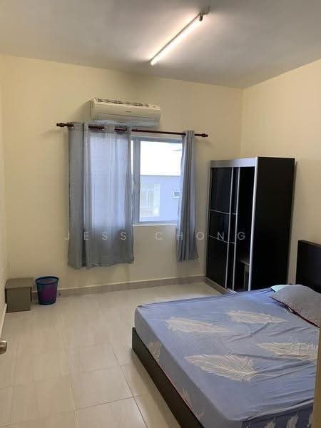 Kediaman Servis untuk Dijual di Koi Kinrara - Jess Chong - Bedroom - PropertyGuru.com.my