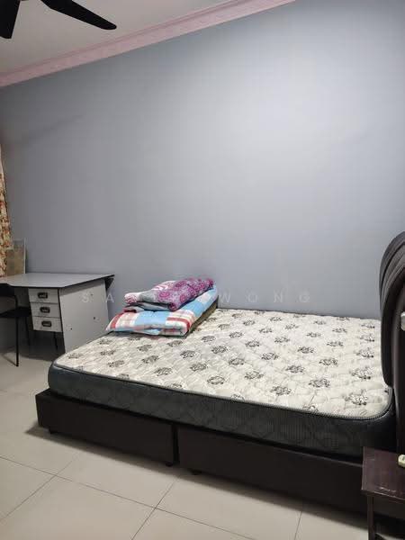 Kediaman Servis untuk Dijual di Univ 360 Place - Sally Wong - Bedroom - PropertyGuru.com.my
