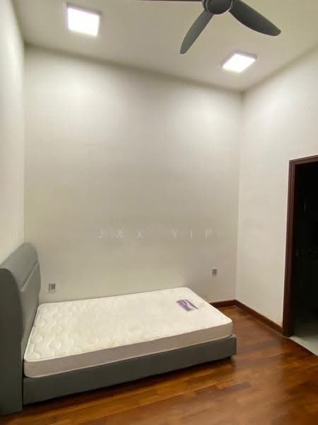 Kediaman Servis untuk Disewa di Paragon Suites @ CIQ - Jax Yip - Bedroom - PropertyGuru.com.my