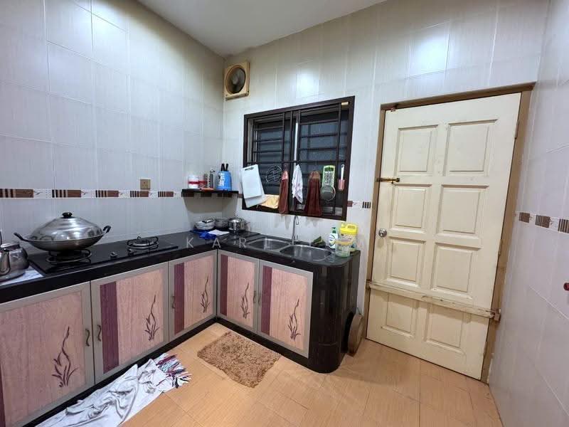 1-storey Terraced House for Sale in Bukit Indah 2 (Iskandar Puteri (Nusajaya)) - Karl Lim - Kitchen - PropertyGuru.com.my