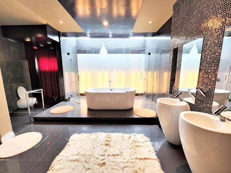 Semi-Detached House for Sale in Damansara Legenda (Petaling Jaya) - Vincent Liaw - Bathroom - PropertyGuru.com.my