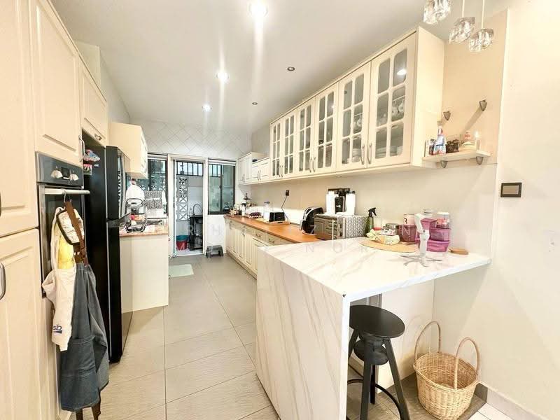 Kondominium untuk Dijual di Armanee - Norhafiz Bin Mohd Nor - Kitchen - PropertyGuru.com.my