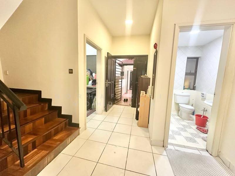 Kondominium untuk Dijual di Armanee - Norhafiz Bin Mohd Nor - Corridor - PropertyGuru.com.my