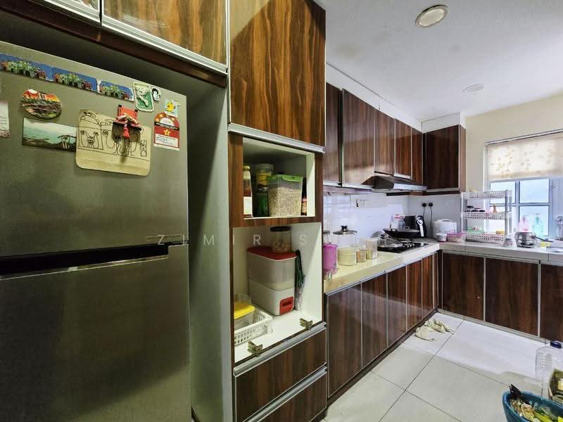 2-storey Terraced House for Sale in Seksyen 8 (Shah Alam) - Zimir Shah - Kitchen - PropertyGuru.com.my