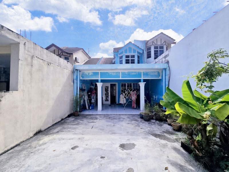 2-storey Terraced House for Sale in Seksyen 8 (Shah Alam) - Zimir Shah - Exterior - PropertyGuru.com.my