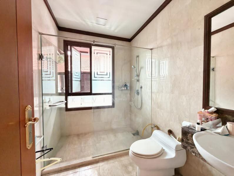 Rumah Banglo untuk Dijual di Bangsar (Kuala Lumpur) - Kevin Yai - Bathroom - PropertyGuru.com.my