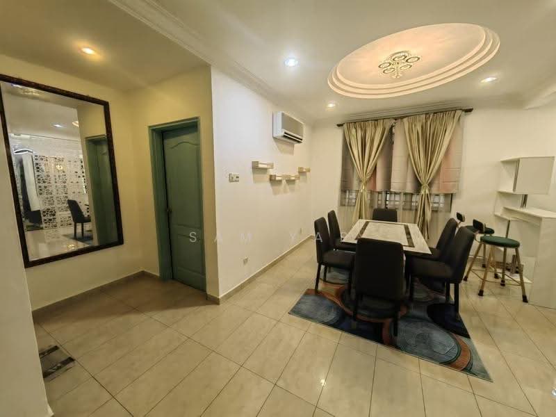 Semi-Detached House for Rent in Taman Perling (Perling) - Sam Yap - Dining Room - PropertyGuru.com.my