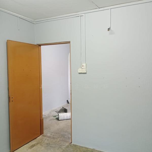 Flat for Rent at Flat Bandar Selesa Jaya @ Jalan Silat Gayong - Jun Song - PropertyGuru.com.my
