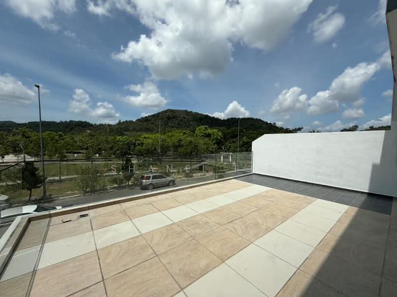 2-storey Terraced House for Rent in Bandar Seri Impian (Kluang) - Shanel Tee - Balcony - PropertyGuru.com.my