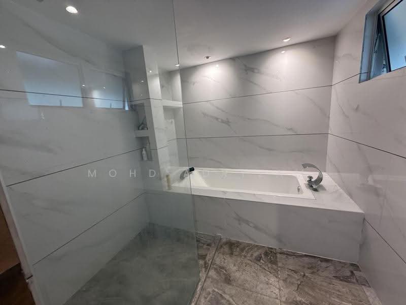 2-storey Terraced House for Sale in Seksyen 19 (Shah Alam) - Mohd Adryzam - Bathroom - PropertyGuru.com.my