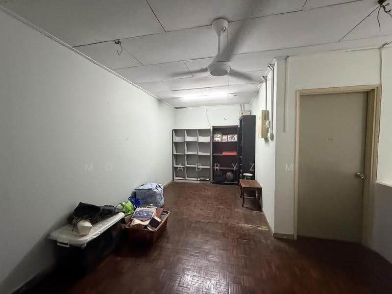 2-storey Terraced House for Sale in Seksyen 19 (Shah Alam) - Mohd Adryzam - Interior - PropertyGuru.com.my
