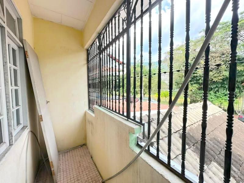Rumah Teres 2-Tingkat untuk Dijual di Ayer Itam (Penang) - Kenny Ooi - Balcony - PropertyGuru.com.my