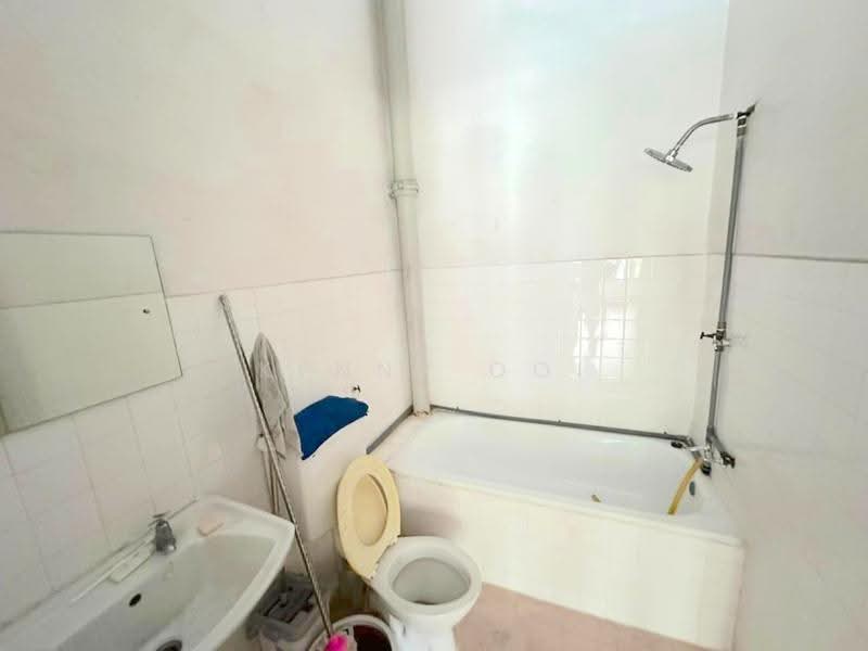 Rumah Teres 2-Tingkat untuk Dijual di Ayer Itam (Penang) - Kenny Ooi - Bathroom - PropertyGuru.com.my