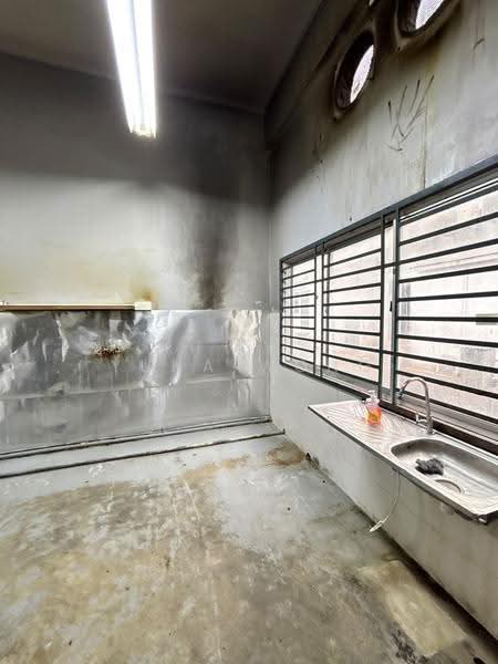 Shop / Office for Rent in Austin Crest (Johor Bahru) - Yuna Wong - Kitchen - PropertyGuru.com.my