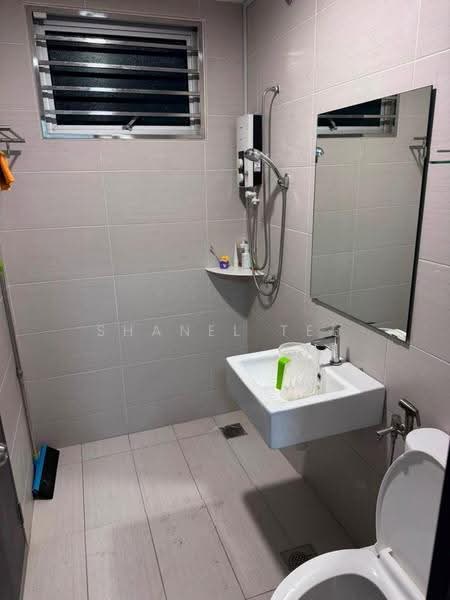 2-storey Terraced House for Rent in Kluang (Johor) - Shanel Tee - Bathroom - PropertyGuru.com.my