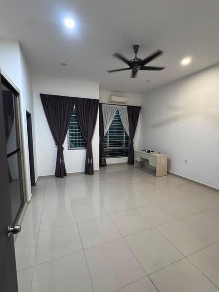 2-storey Terraced House for Rent in Kluang (Johor) - Shanel Tee - Living Room - PropertyGuru.com.my