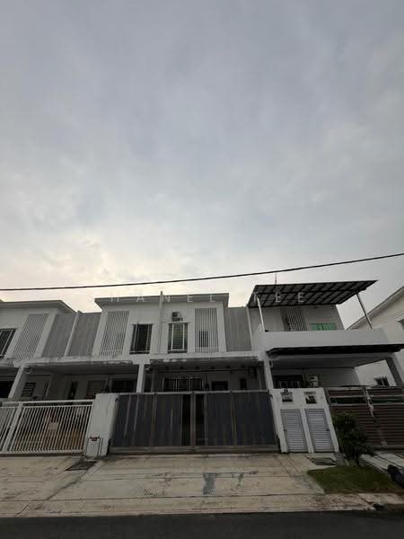 2-storey Terraced House for Rent in Kluang (Johor) - Shanel Tee - Exterior - PropertyGuru.com.my