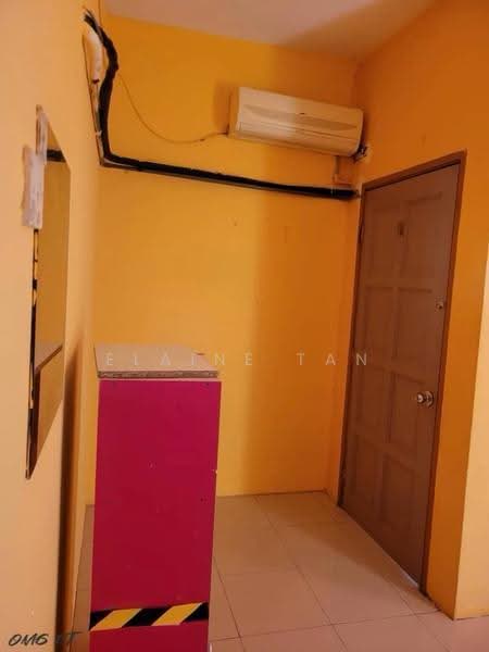 Shop / Office untuk Disewa di Meru (Klang) - Elaine Tan - Entrance - PropertyGuru.com.my