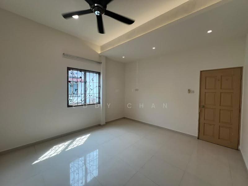 Rumah Teres 1-Tingkat untuk Dijual di Taman Mutiara Rini (Skudai) - Eddy Chan - PropertyGuru.com.my