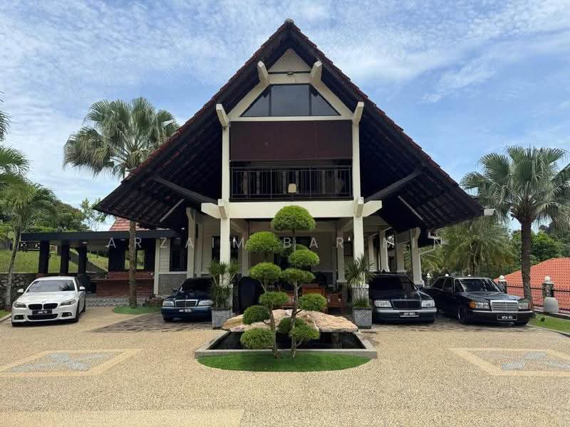 Bungalow House for Sale in Danga Bay (Johor Bahru) - Arzaim Barimin - Exterior - PropertyGuru.com.my