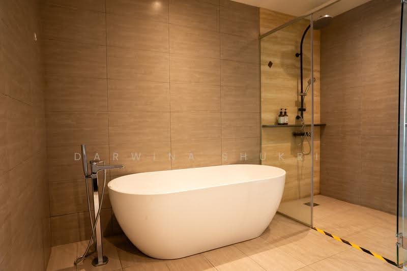 Service Residence for Rent at Expressionz Professional Suites - Darwina Shukri - Bathroom - PropertyGuru.com.my