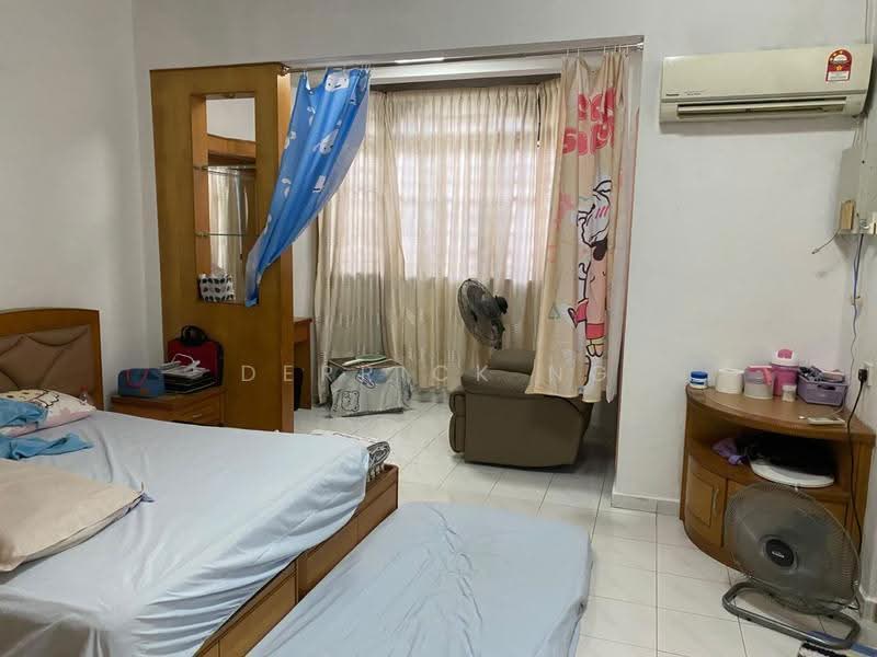 Rumah Teres 2-Tingkat untuk Disewa di Taman Tasek (Johor Bahru) - Derrick Ng - Bedroom - PropertyGuru.com.my
