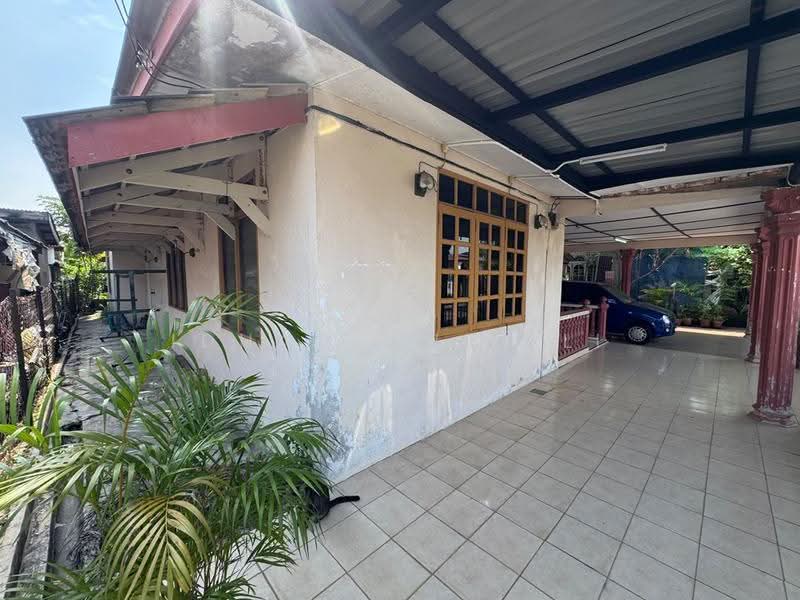 Bungalow House for Sale in Kampung Permatang Badak (Kuantan) - Idham Che'Ali - Exterior - PropertyGuru.com.my