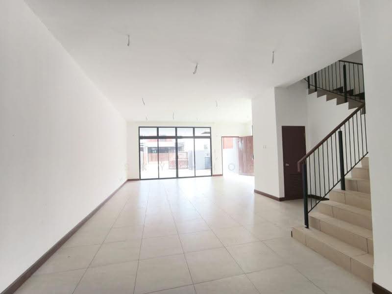 2-storey Terraced House for Sale in Puteri Harbour (Iskandar Puteri (Nusajaya)) - Sky Khoo - Living Room - PropertyGuru.com.my