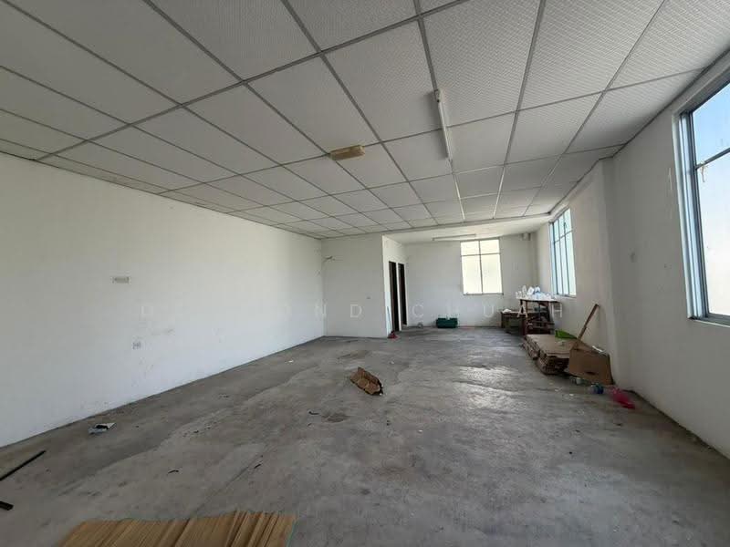 Shop for Rent in Sungai Jawi (Penang) - Desmond Chuah - Interior - PropertyGuru.com.my