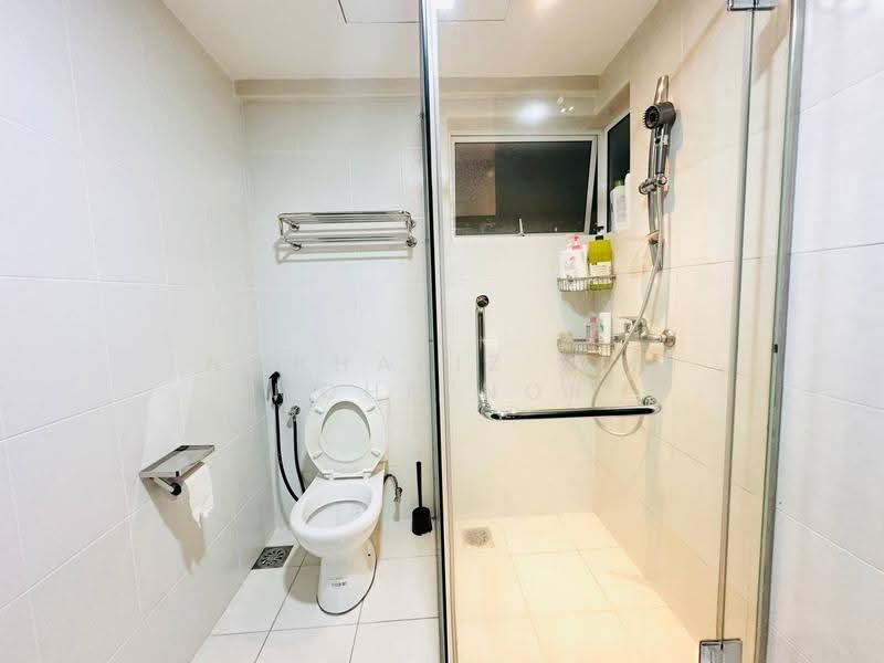 Kondominium untuk Dijual di Armanee Terrace - Norhafiz Bin Mohd Nor - Bathroom - PropertyGuru.com.my