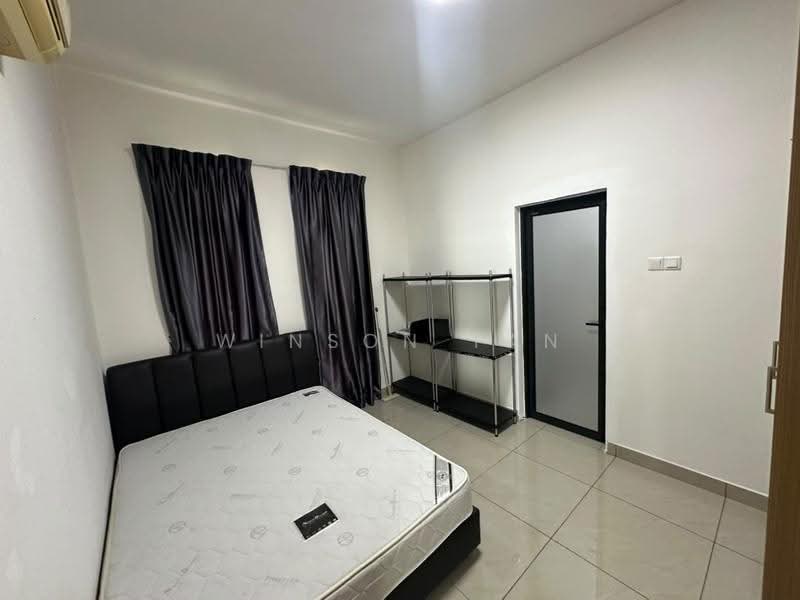 Kediaman Servis untuk Disewa di D'Secret Garden (Pangsapuri Kempas Indah) - Winson Tan - Bedroom - PropertyGuru.com.my