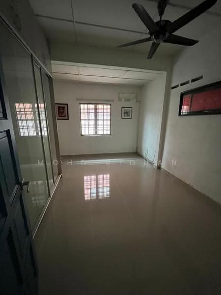 1-storey Terraced House for Sale in Taman Wilayah Selayang (Selayang) - Mohd Riduan - Interior - PropertyGuru.com.my