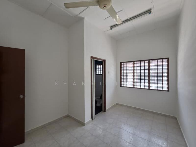 Rumah Teres 2-Tingkat untuk Dijual di Taman Sri Kluang (Kluang) - Shanel Tee - Interior - PropertyGuru.com.my