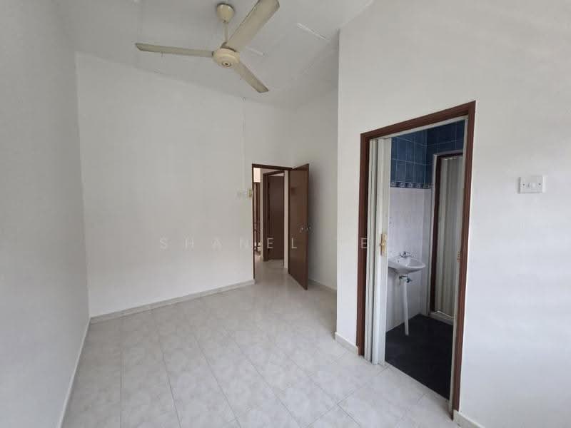 Rumah Teres 2-Tingkat untuk Dijual di Taman Sri Kluang (Kluang) - Shanel Tee - Interior - PropertyGuru.com.my
