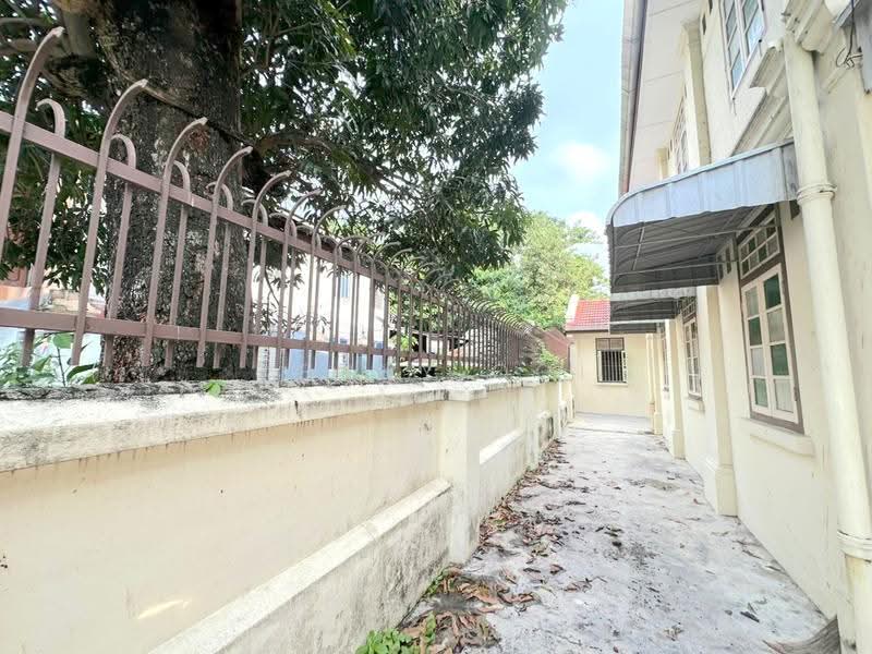 Bungalow House for Rent in George Town (Penang) - Kenny Ooi - Exterior - PropertyGuru.com.my