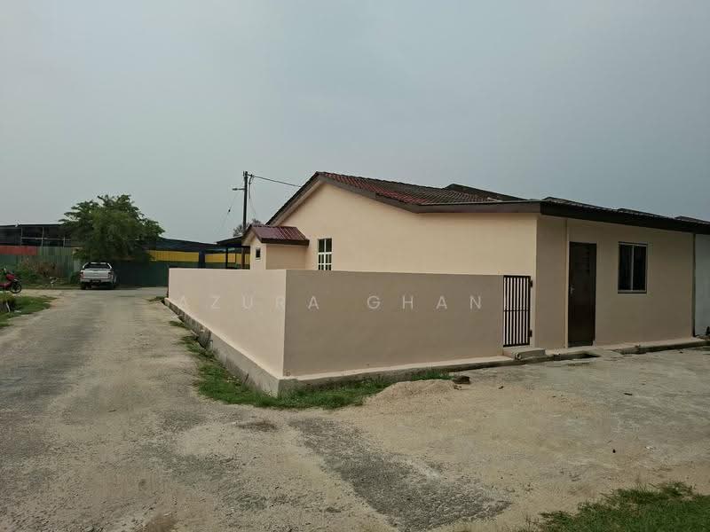 Rumah Teres 1-Tingkat untuk Dijual di Lunas (Kedah) - Azura Ghani - Exterior - PropertyGuru.com.my